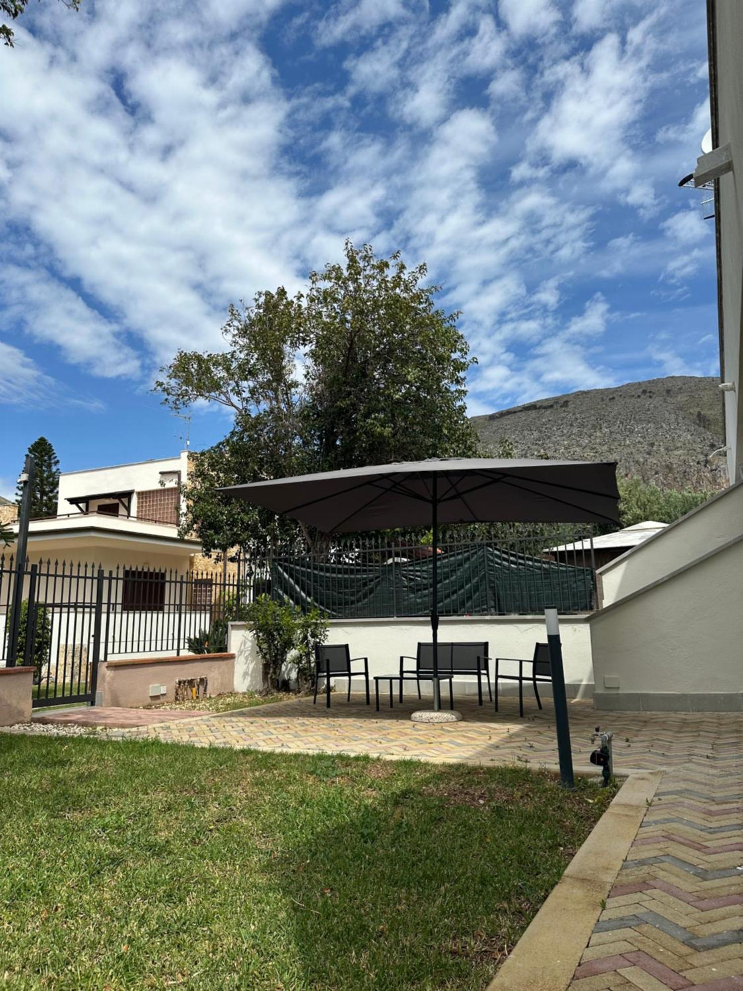 Villa Sara Mondello Garden Level Palermo Exterior foto